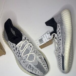 Yeezy Boost 350 V2 Zebra Style White Black Athletic Sneakers